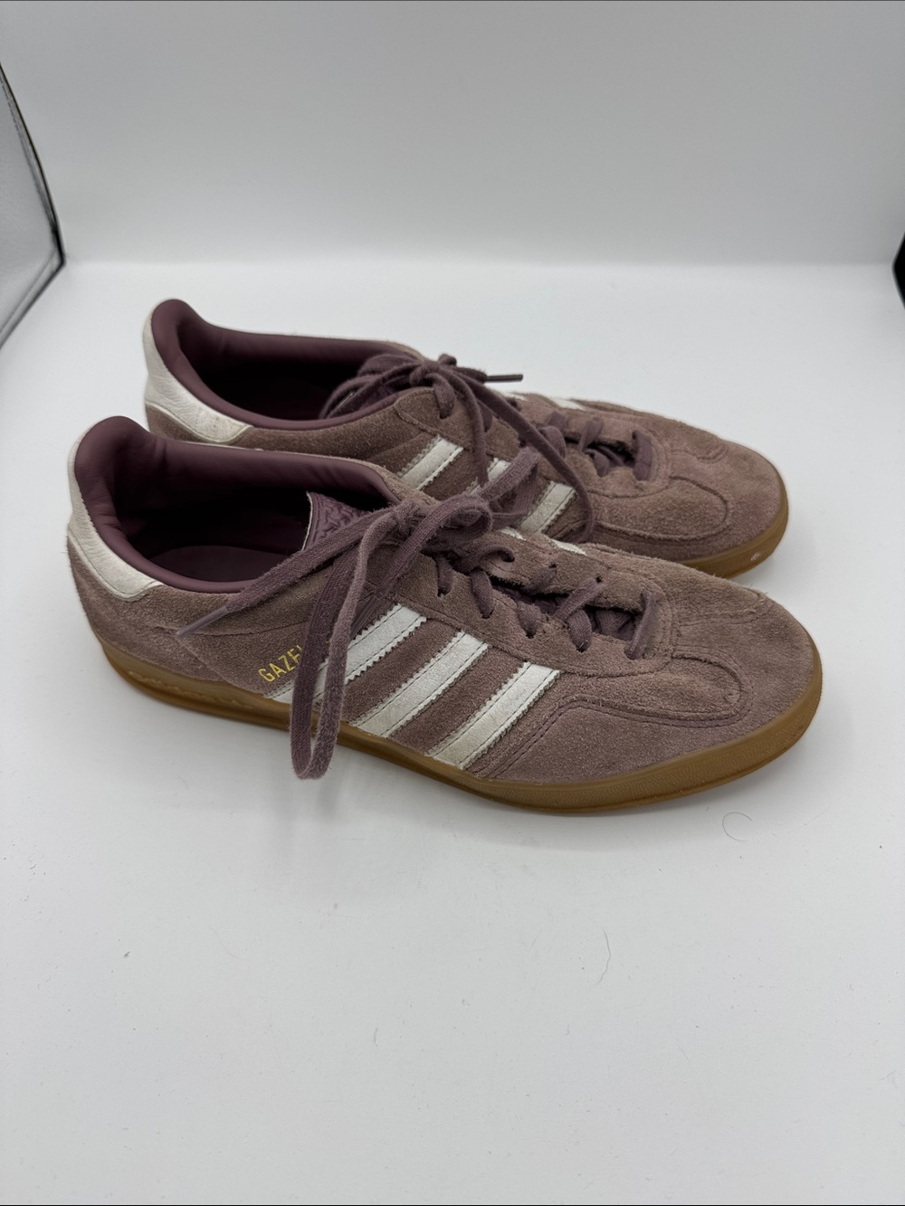 Adidas Women’s Gazelle Suede Sneakers in Color Shadow Fig size 7.5